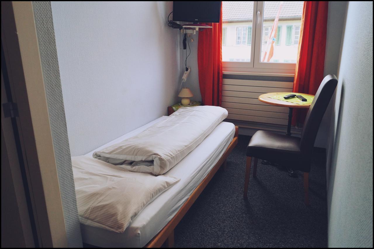 ホテルGasthof Kastanienbaum Hunzenschwil エクステリア 写真